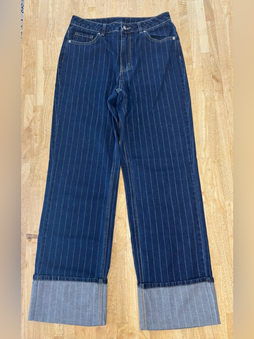HM Divided Pinstripe Wide Leg Cuffed Jeans Size 8 High Waisted Dark Wash
